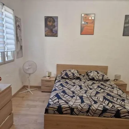 شقة F1 Dans Maison Individuelle